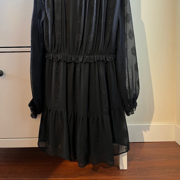 Zara ruffled lace dress - Picture 6 of 6